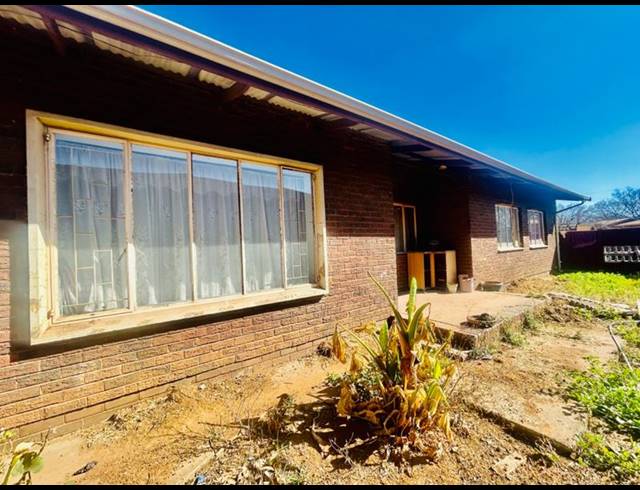 3 BEDROOM HOUSE FOR SALE IN VANDERBIJLPARK CW 5
